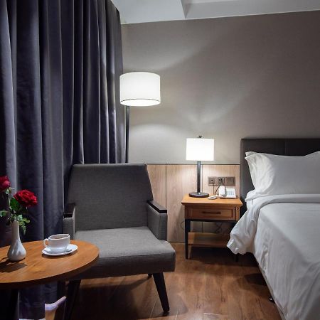 Prince Hotel Yangon Dış mekan fotoğraf