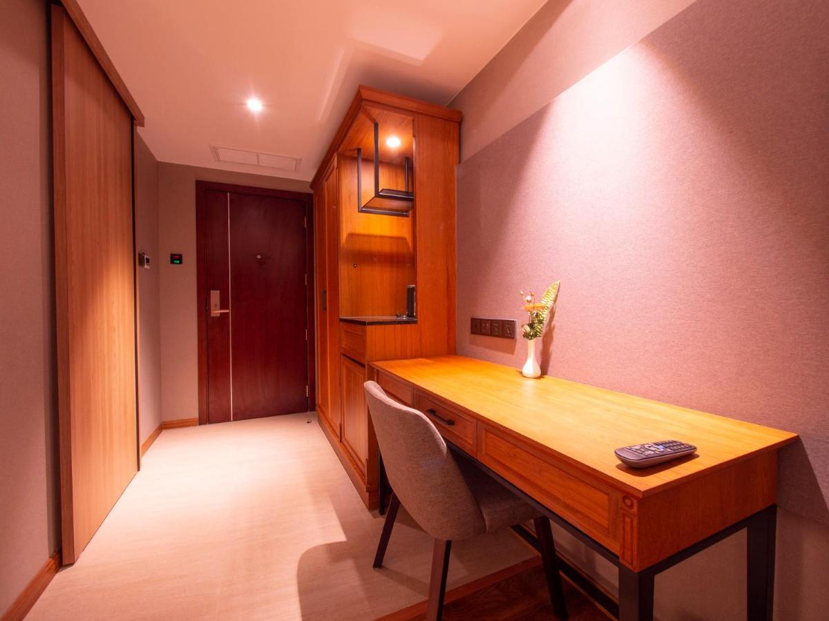 Prince Hotel Yangon Dış mekan fotoğraf