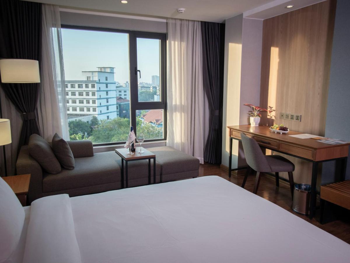Prince Hotel Yangon Dış mekan fotoğraf